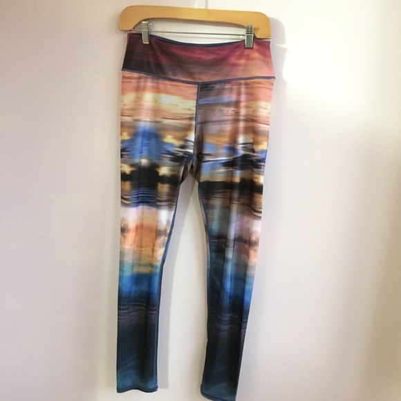 American Eagle Outfitters Pants - American Eagle Sunset Print Leggings